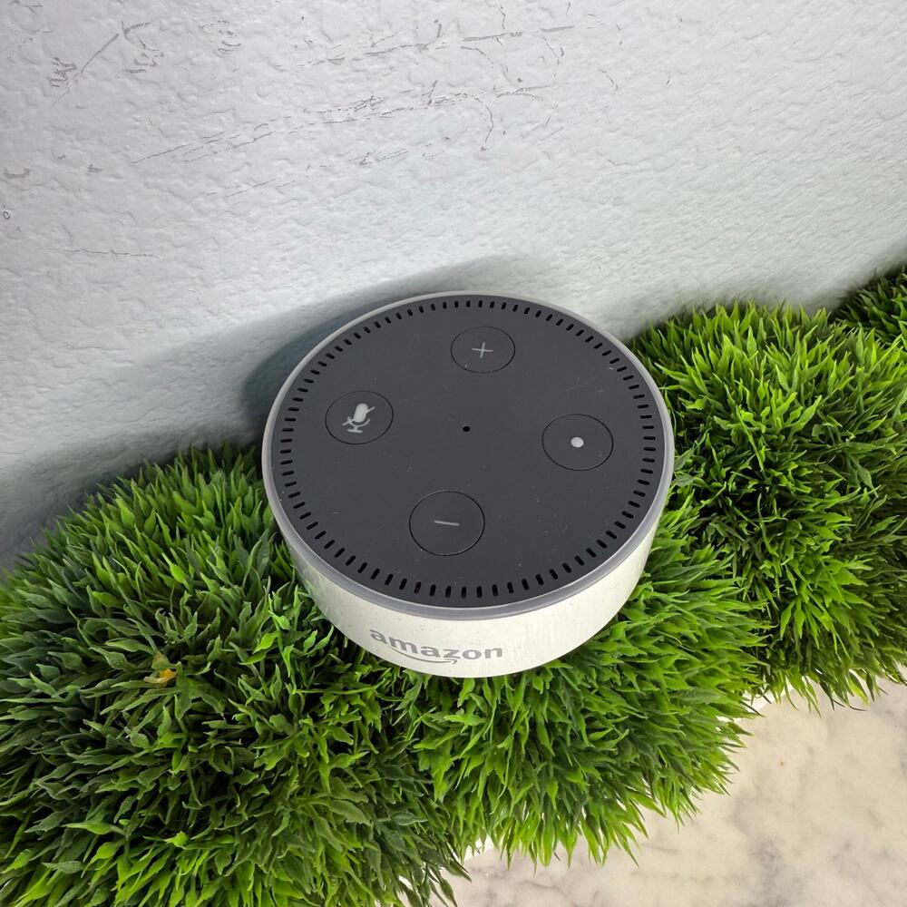 Amazon Echo Dot RS03QR Wireless Voice Controlled Alexa Enabled Smart Speaker